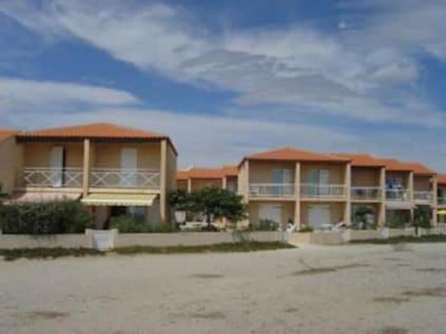 Villa Face A La Mer Sur Le Sable 8 Clim A L'Etage Le Barcarès المظهر الخارجي الصورة