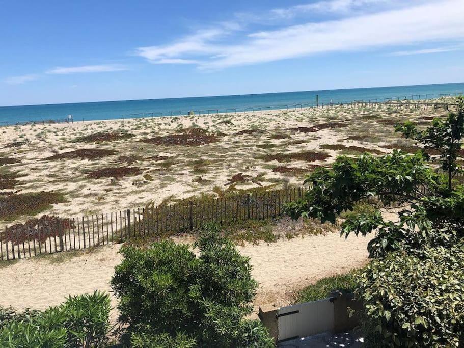 Villa Face A La Mer Sur Le Sable 8 Clim A L'Etage Le Barcarès المظهر الخارجي الصورة